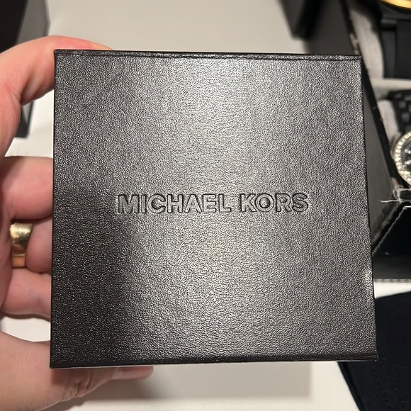 Michael Kors watch men’s MK, 84,56, silver and black face with box - Picture 3 of 3